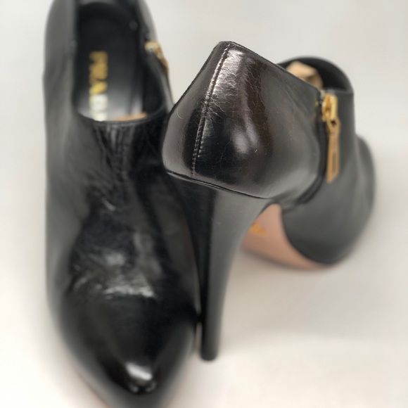 PRADA💥SOLD OUT💥Ankle Black Boots Size 40/US 9 - Picture 4 of 8